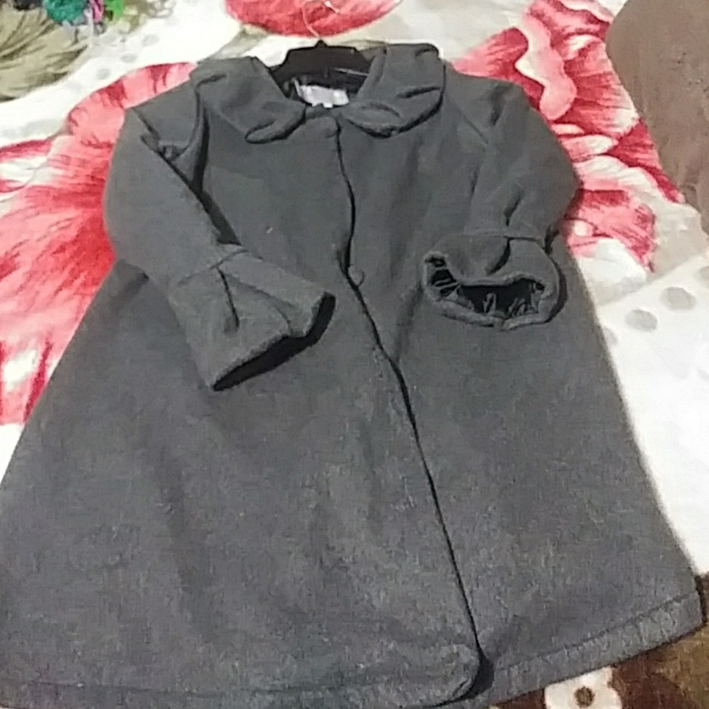 Long girl sweater buetifull take any offers u ask